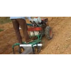 手扶帶動(dòng)的花生播種機(jī)、8馬力以上的手扶拖拉機(jī)